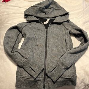Lululemon size 2 thick zip up sweatshirt